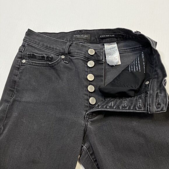 Banana Republic Mid Rise Crop Flare Jeans Black Faded Size 27 X 24 Button Fly - Picture 3 of 13